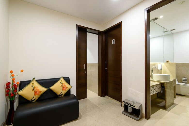 Hotel Regenta Central Jaipur