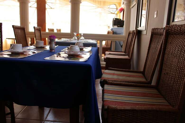 Hotel H�tel Place de La M�t�o
