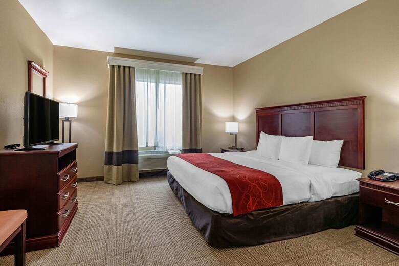 Hotel Comfort Suites Ennis
