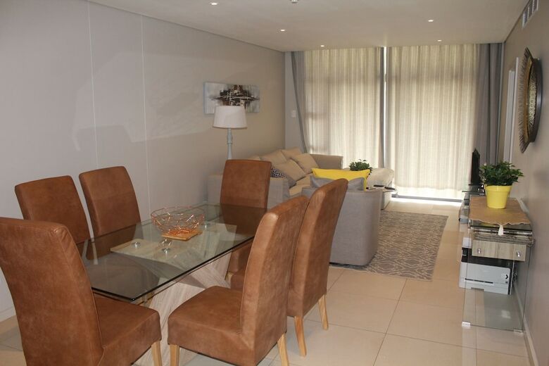 Apartamentos Zimbali Suite 318 424