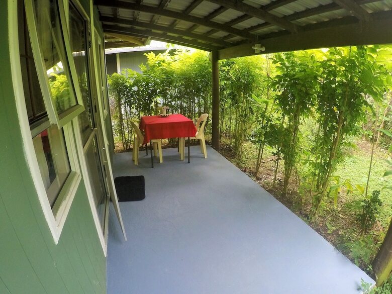 Hotel The Friendly Islander (Papiloa's Place)