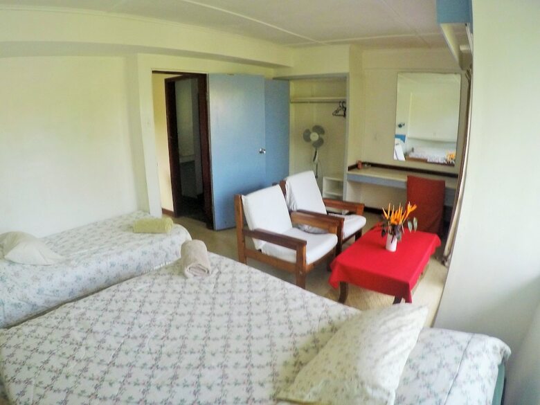 Hotel The Friendly Islander (Papiloa's Place)