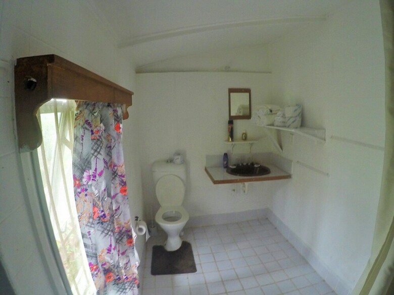 Hotel The Friendly Islander (Papiloa's Place)