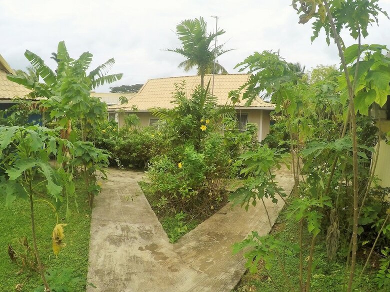 Hotel The Friendly Islander (Papiloa's Place)
