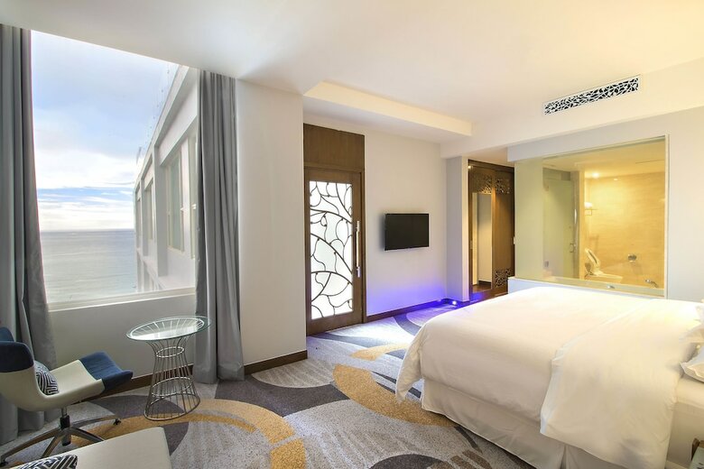 Hotel Four Points By Sheraton Manado
