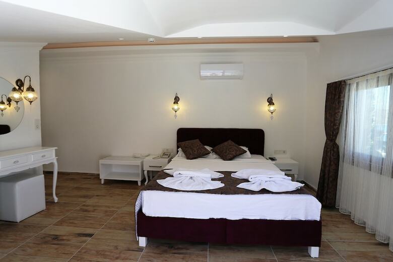 Cennet Life Hotel