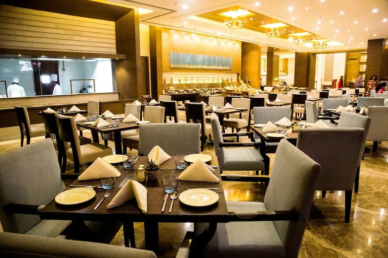 Hotel Sheraton Grand Palace Indore