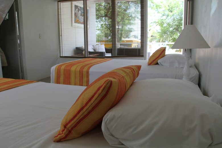 Hotel Punta Sal Suites & Bungalows Resort
