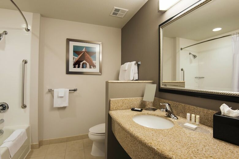 Hotel Courtyard By Marriott San Antonio North/stone Oak At Legacy