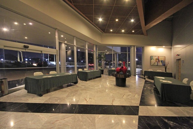 Hotel Holiday Inn Monterrey - Parque Fundidora