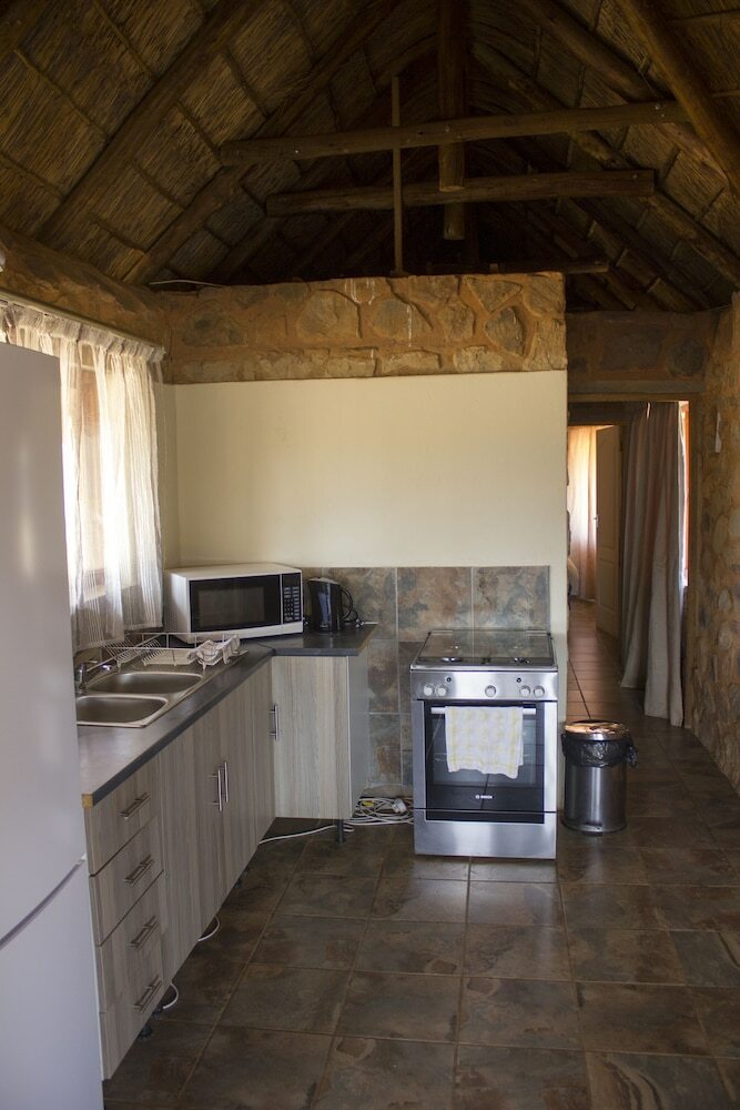 Posada Thabaledi Game Lodge