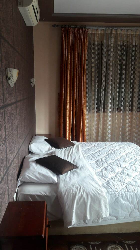 Hotel Tamri House