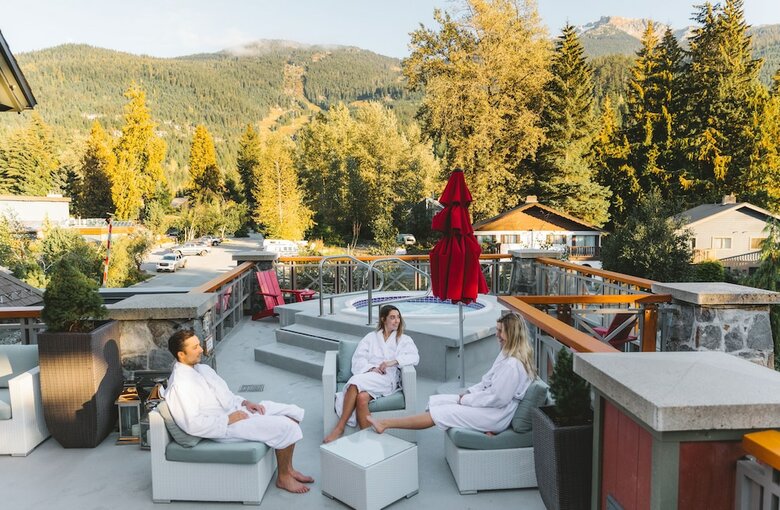 Hotel Nita Lake Lodge