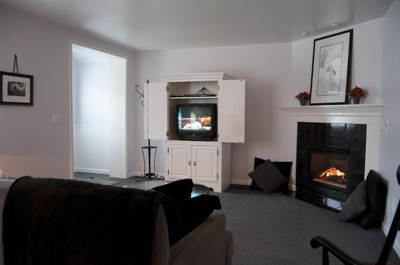 Filigree Inn Bed & Breakfast