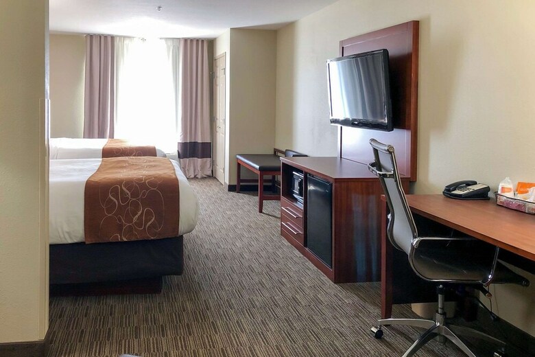 Hotel Comfort Suites Oshkosh