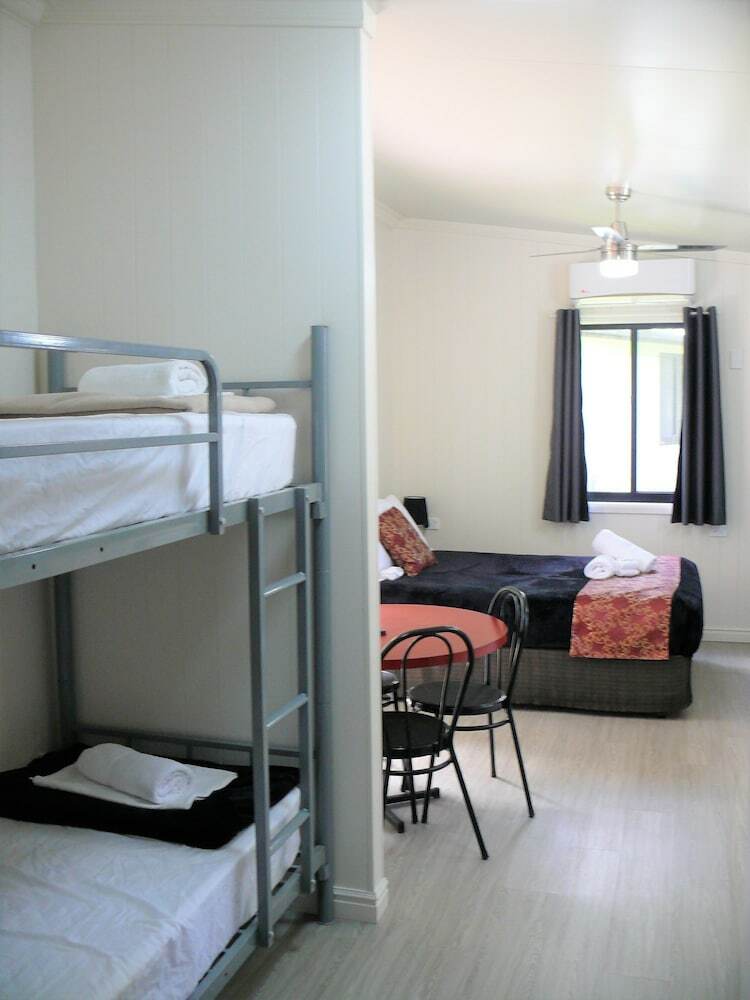 Cabana Lismore Lake Holiday Park