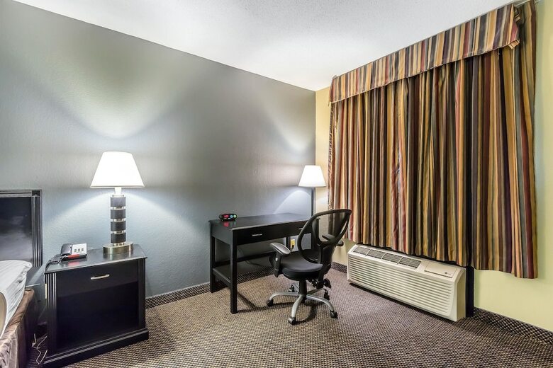 Hotel Econo Lodge Martin