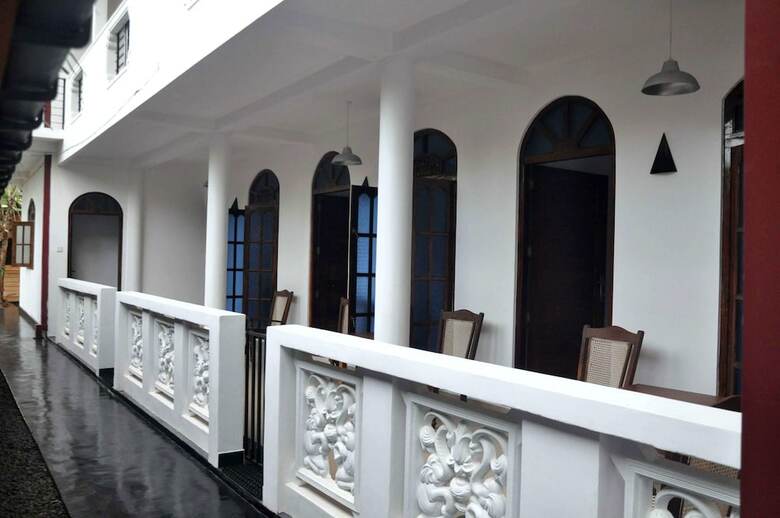 Hotel White Horse Guesthouse
