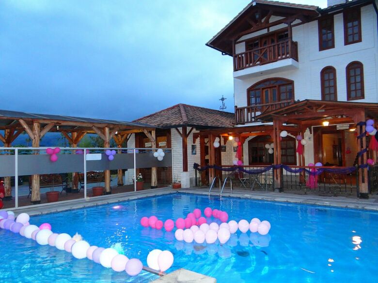 Hotel Hoster�a Imperio Real