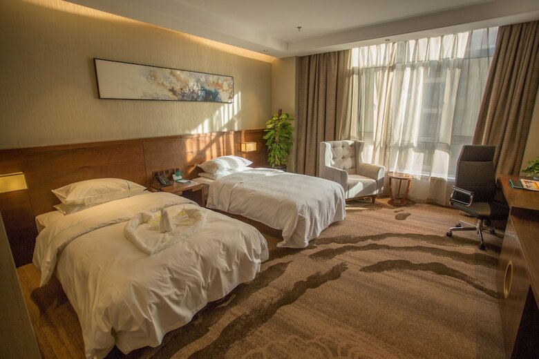 Yantai Dexin International Hotel