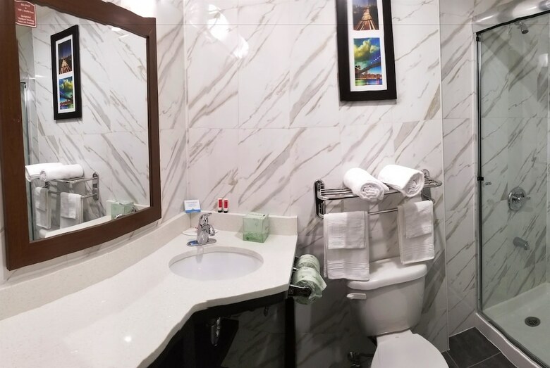 Hotel Days Inn By Wyndham Brooklyn Marine Park