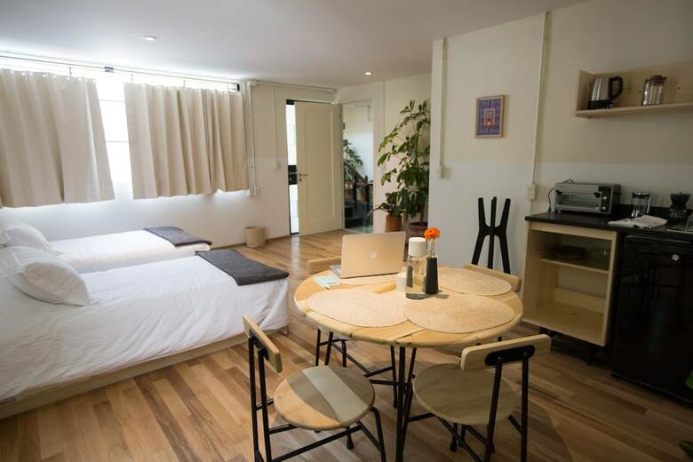 Hotel Izta 54