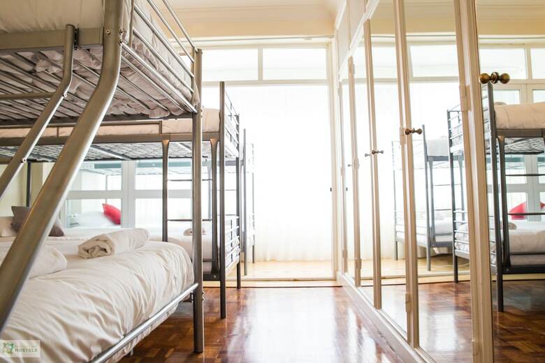 Hostal Help Yourself Hostels Carcavelos Coast
