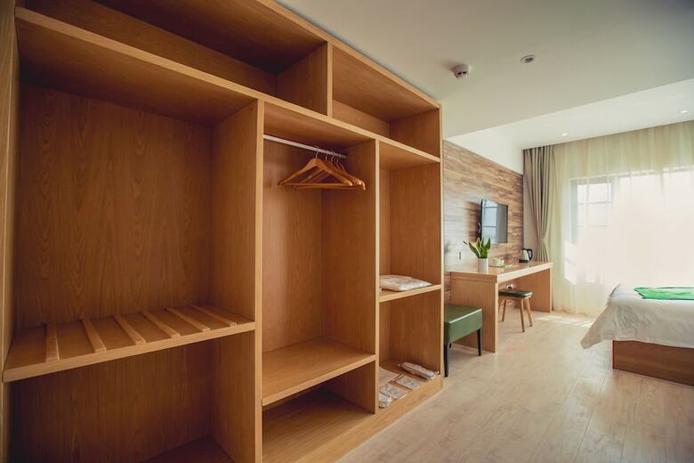 Blossom Hotel In Kunming