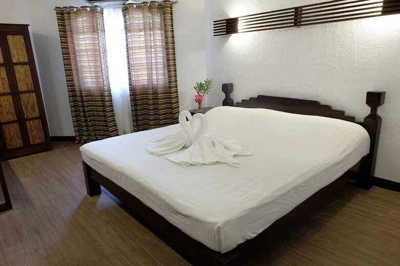 Hotel El Puerto Marina Beach Resort
