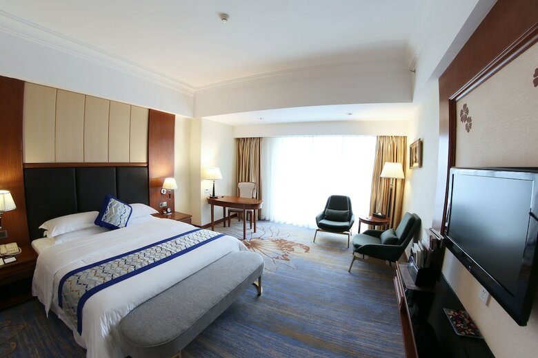 Jiangmen Gladden Hotel