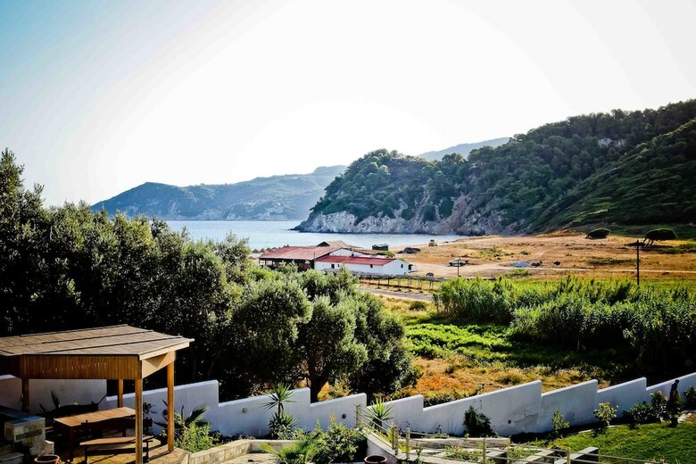 Hotel Aselinos Suites