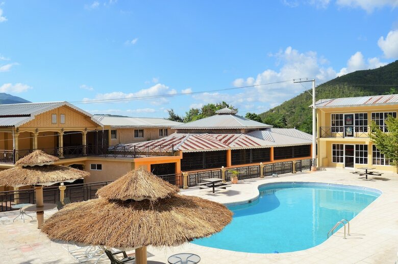 Hotel Le Village D'ennery