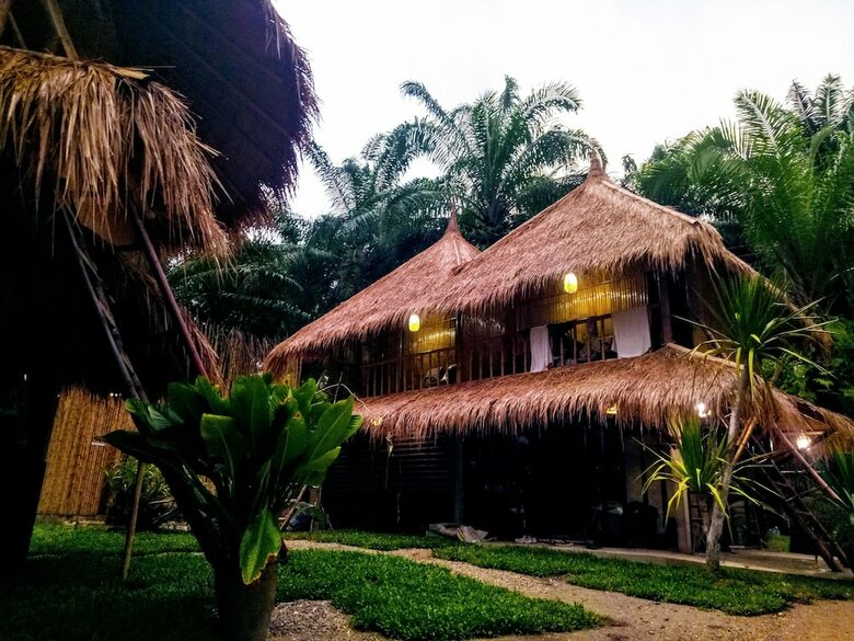 Hotel Aoluek Paradise