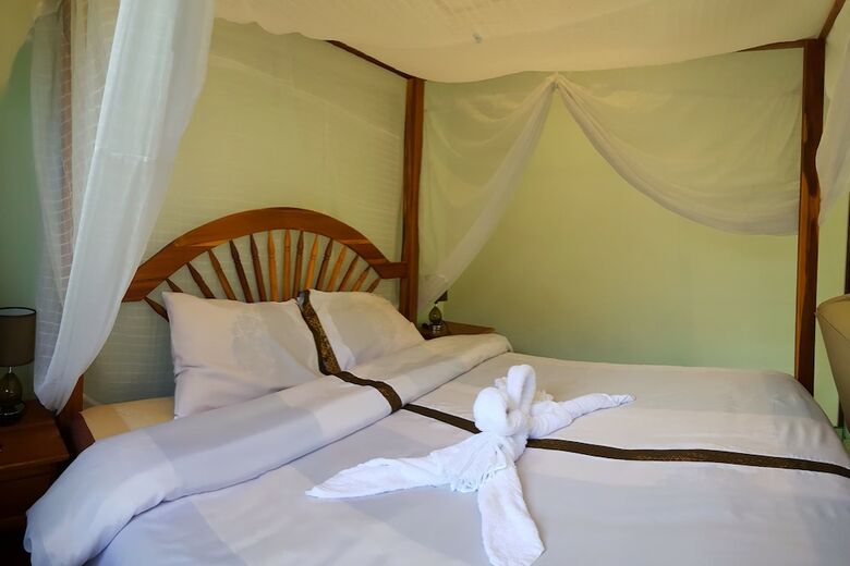 Hotel New Paradise Home Resort