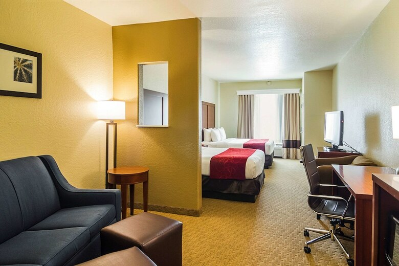 Hotel Quality Suites North Ih 35