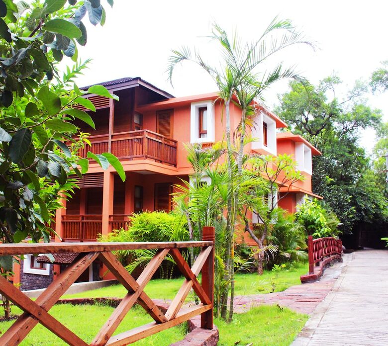 Hotel Popa Garden Resort