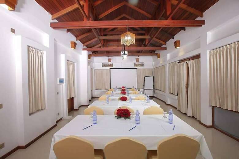 Hotel Popa Garden Resort