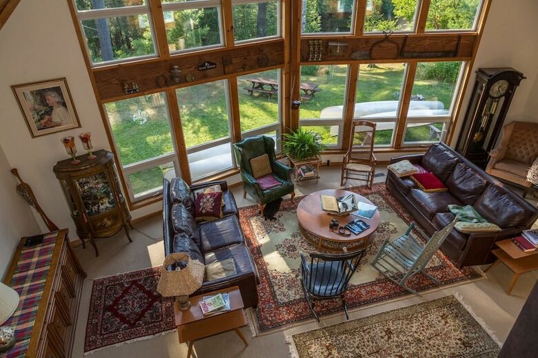 Hotel Smoothwater Outfitters & Lodge