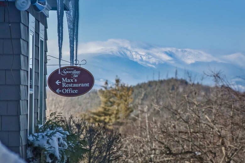 Bed & Breakfast Snowvillage Inn
