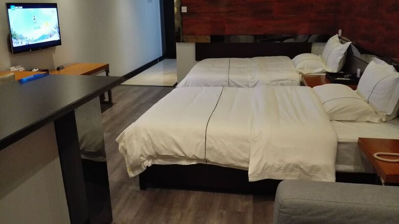 Cotton Hotel