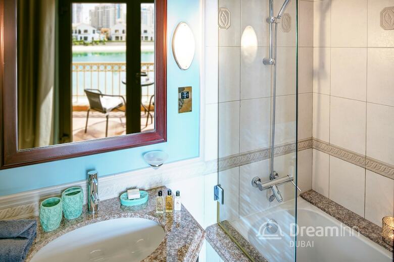 Dream Inn Dubai - Palm Villa Frond O