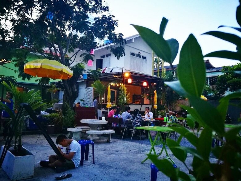 Hostal First 1 Boutique House At Sukhumvit 1