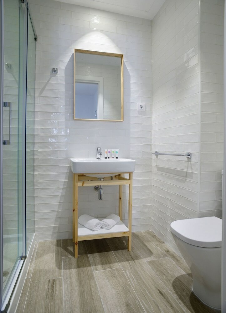 Nqn Aparts & Suites Madrid