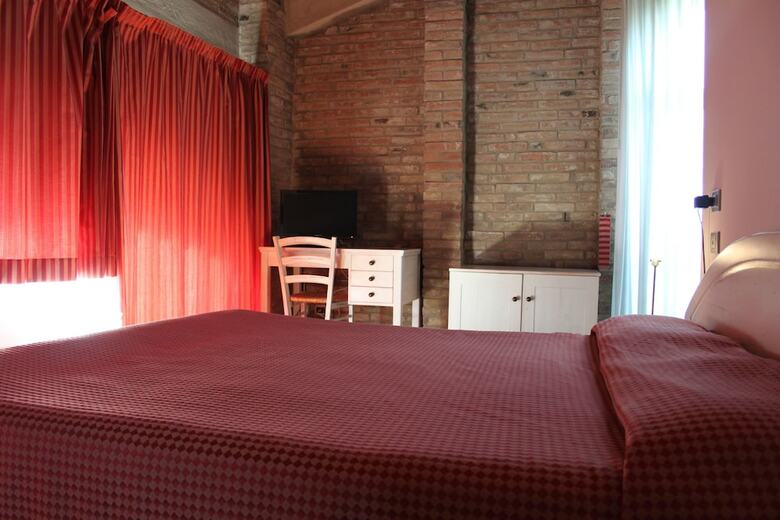 Blue Garibaldi Room & Breakfast
