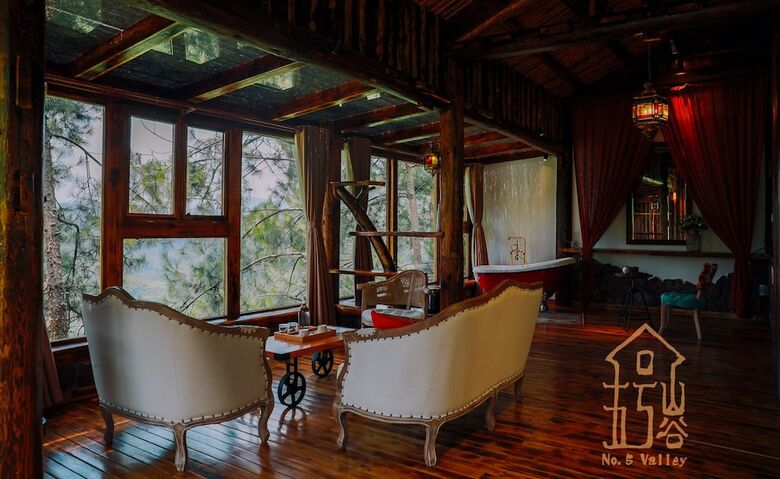 Bed & Breakfast No.5 Valley Lodge