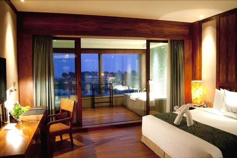 Toaytt Hotel & Resorts