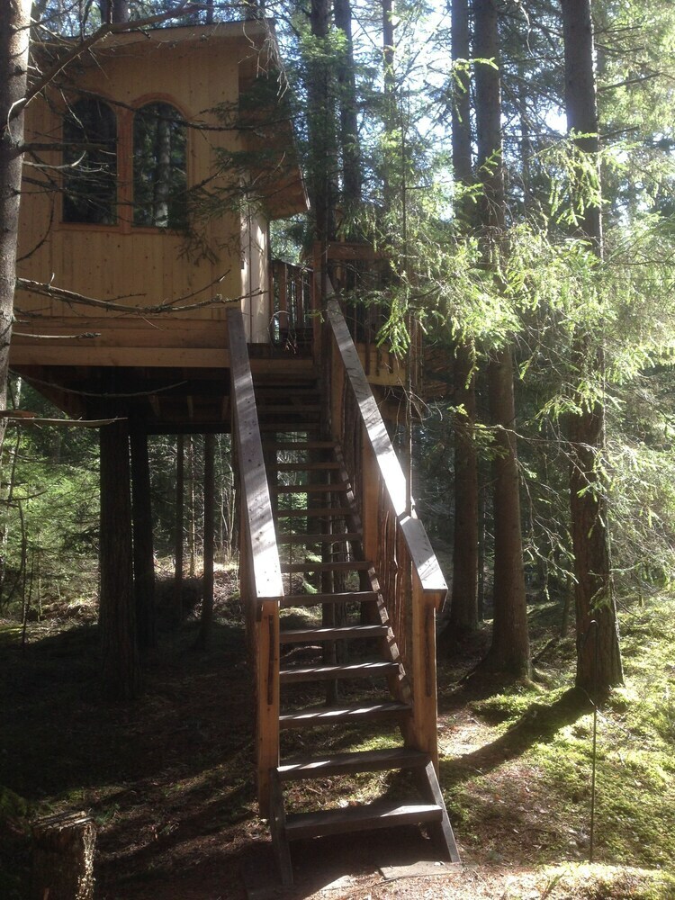 Urnatur Eco Treehouse Lodge