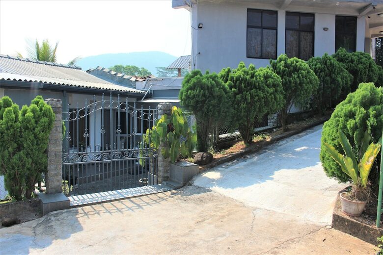 Bed & Breakfast E-stay Hanthana Kandy