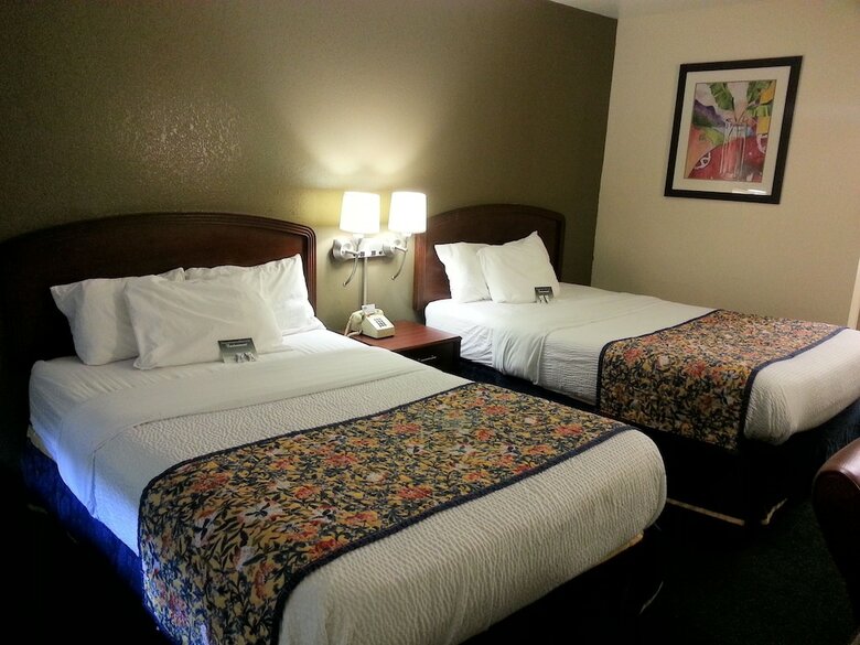 Motel 6 Tampa, Fl