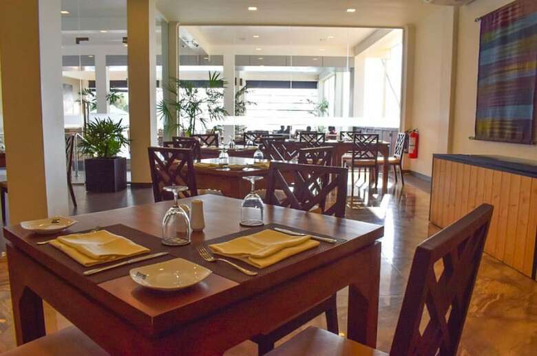 Hotel Twenty-two Weligambay